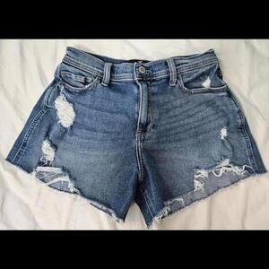 Hollister Women's‎ High Rise 4" Vintage Inspired Distressed Denim Shorts Size 5